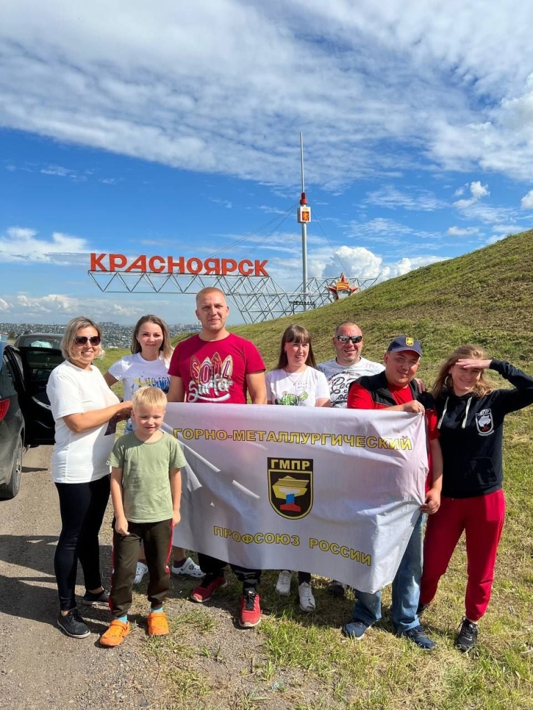 Участники автопробега Участники автопробега