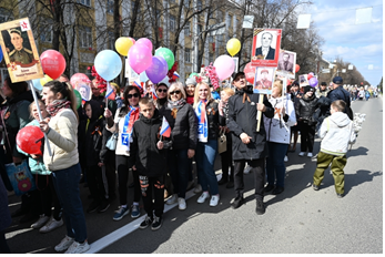 Профактив участвует в шествии