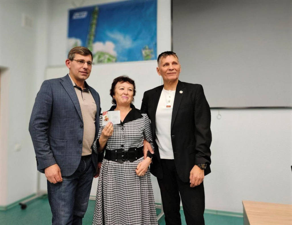 zX70F0UXOe4 (1).jpg zX70F0UXOe4 (1).jpg