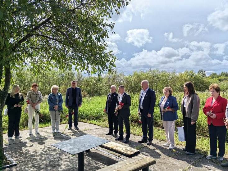 image013.jpg image013.jpg