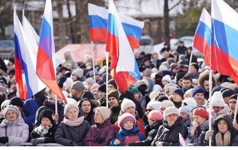 Кузбасс празднует годовщину воссоединения Крыма с Россией Кузбасс празднует годовщину воссоединения Крыма с Россией