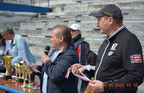 На митинге На митинге