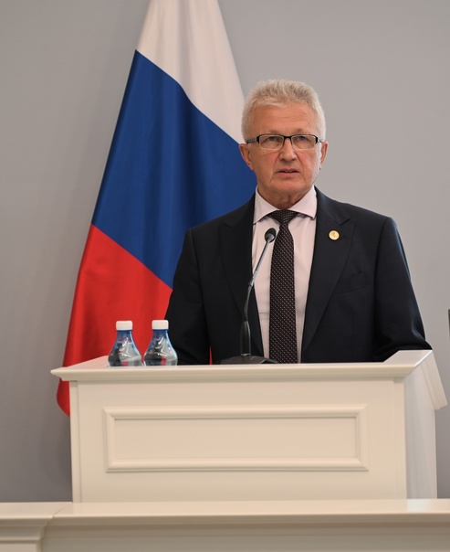 Выступает О.Маршалко Выступает О.Маршалко