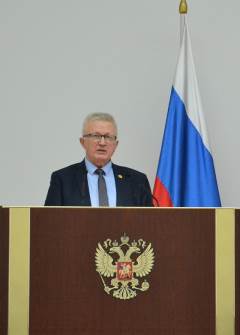 Выступает О.Маршалко Выступает О.Маршалко