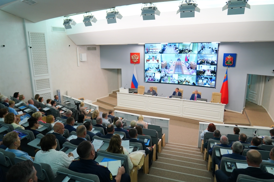 Задача – ускорить нормализацию цен на заправках Задача – ускорить нормализацию цен на заправках